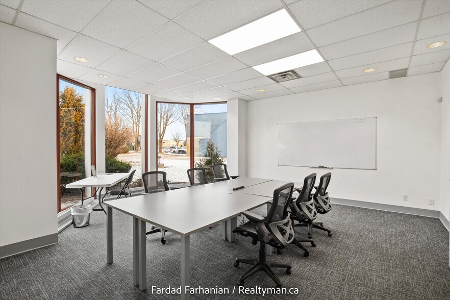 More Photos Of 42 Cardico Dr, Whitchurch-Stouffville Warehouse For Sale