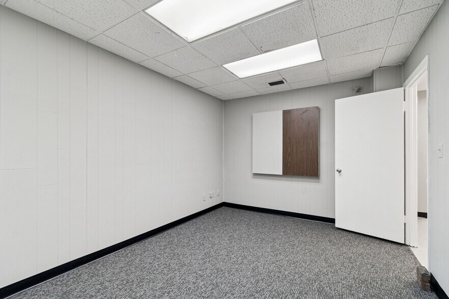 More Photos Of 715 McDuff Ave, Jacksonville Storefront Retail Residential For Sale