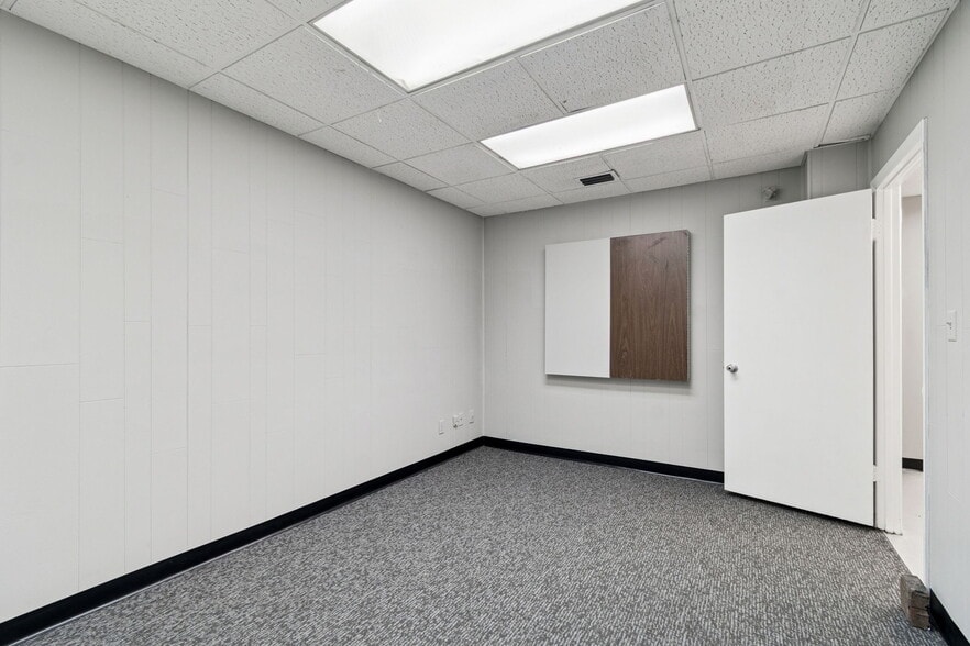 More Photos Of 715 McDuff Ave N, Jacksonville Storefront Retail Residential For Sale