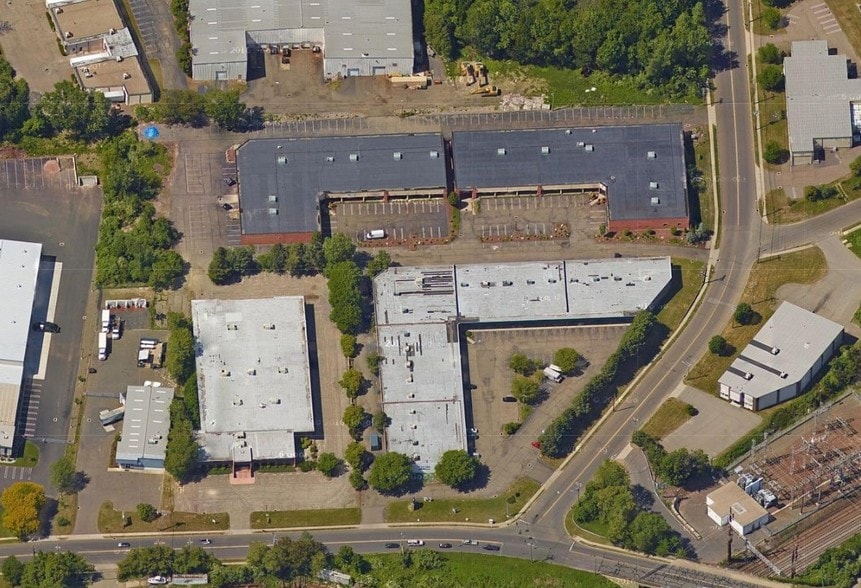 More Photos Of 333 Quarry Rd, Milford Manufacturing For Lease