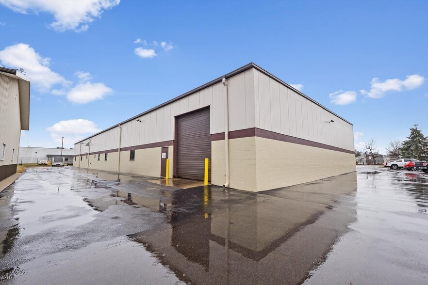 More Photos Of 69150 Skinner Dr, Richmond Warehouse For Sale