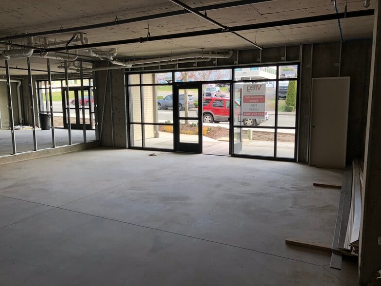 More Photos Of 22525 7th Ave S, Des Moines Apartments For Lease