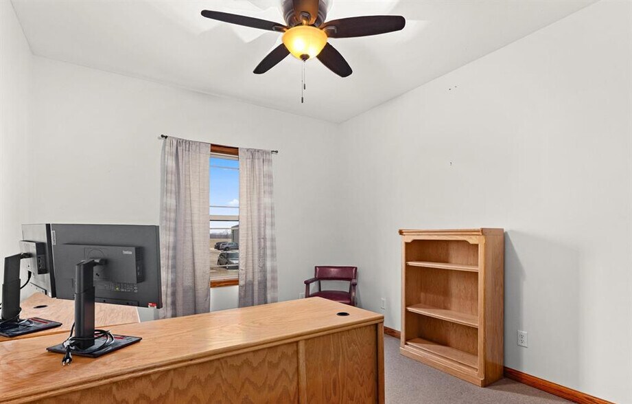 More Photos Of 614 State Route 116, Metamora Office For Lease