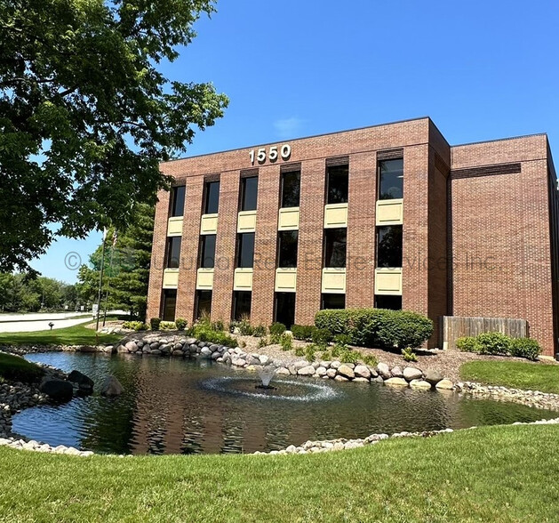 Primary Photo Of 1550 Spring Rd, Oak Brook Office For Lease