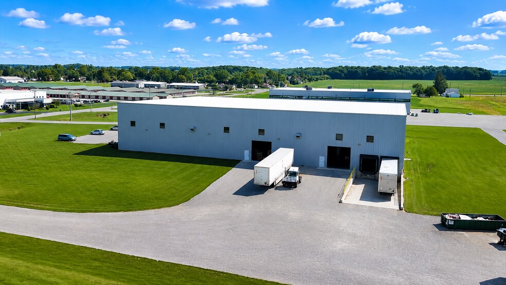 More Photos Of 435 Industrial Pky, Ossian Manufacturing For Sale