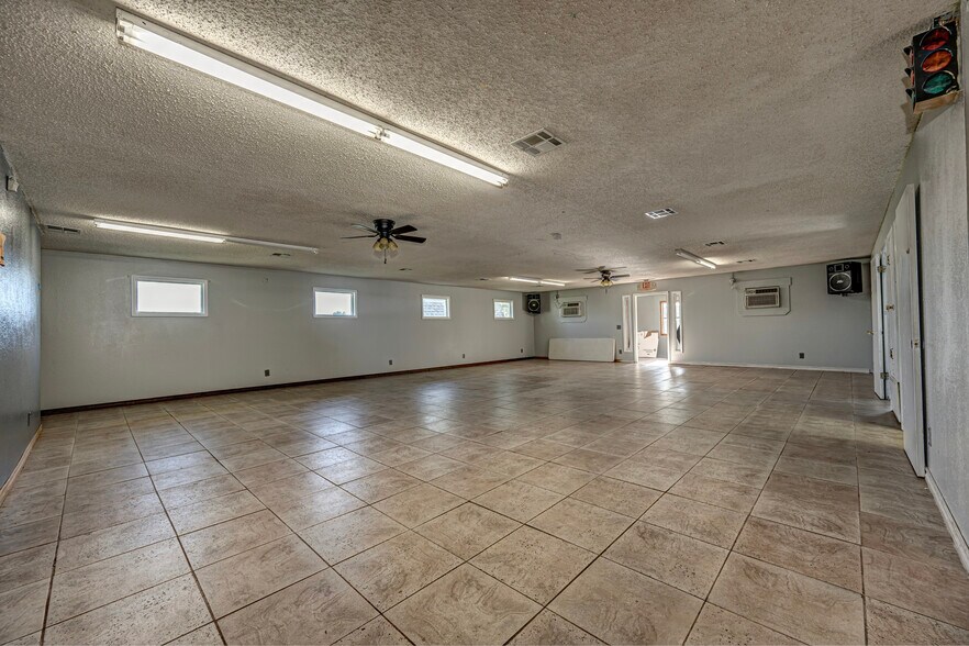More Photos Of 1028 N 11th St, Chickasha Religious Facility For Sale