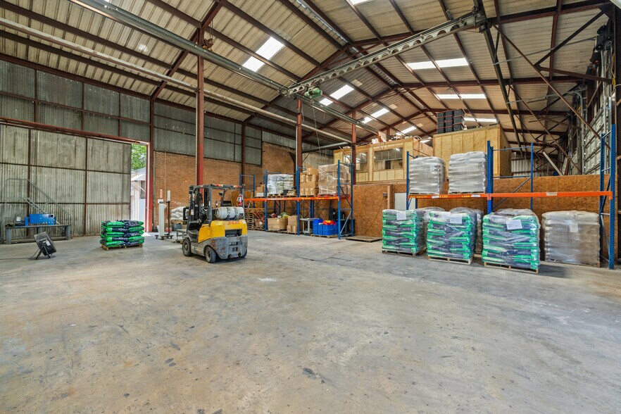 More Photos Of 116 Hoxie St, Coupland General Retail For Sale