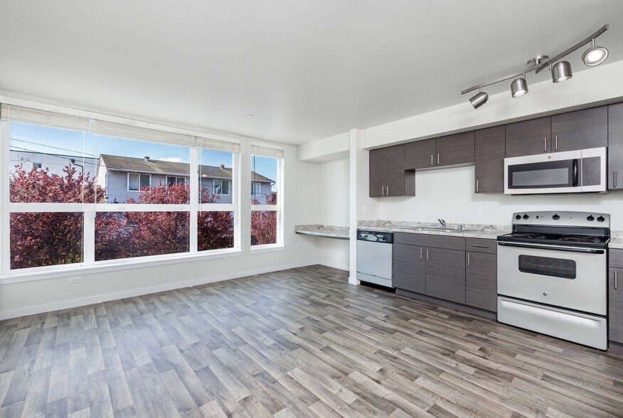 More Photos Of 4351 15th Ave S, Seattle Apartments For Sale