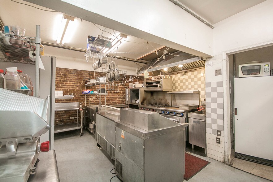 More Photos Of 6076-6080 Ridge Ave, Philadelphia Storefront Retail Residential For Lease