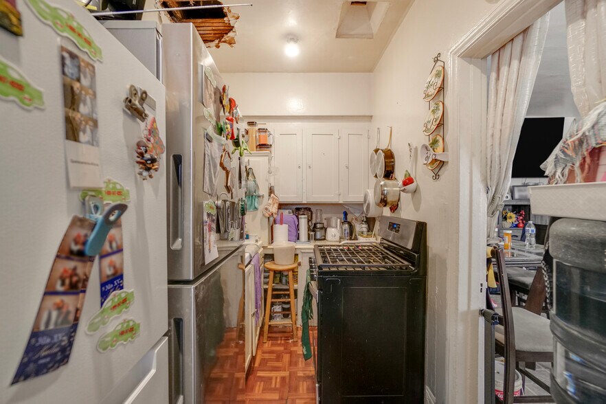 More Photos Of 1916 Crenshaw Blvd, Los Angeles Apartments For Sale