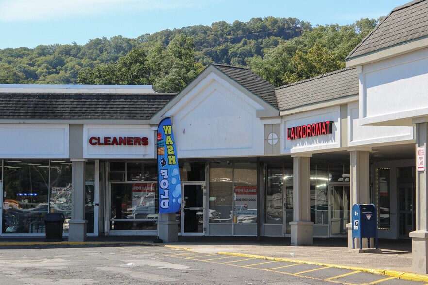 More Photos Of 45 S Route 9W, West Haverstraw Unknown For Lease