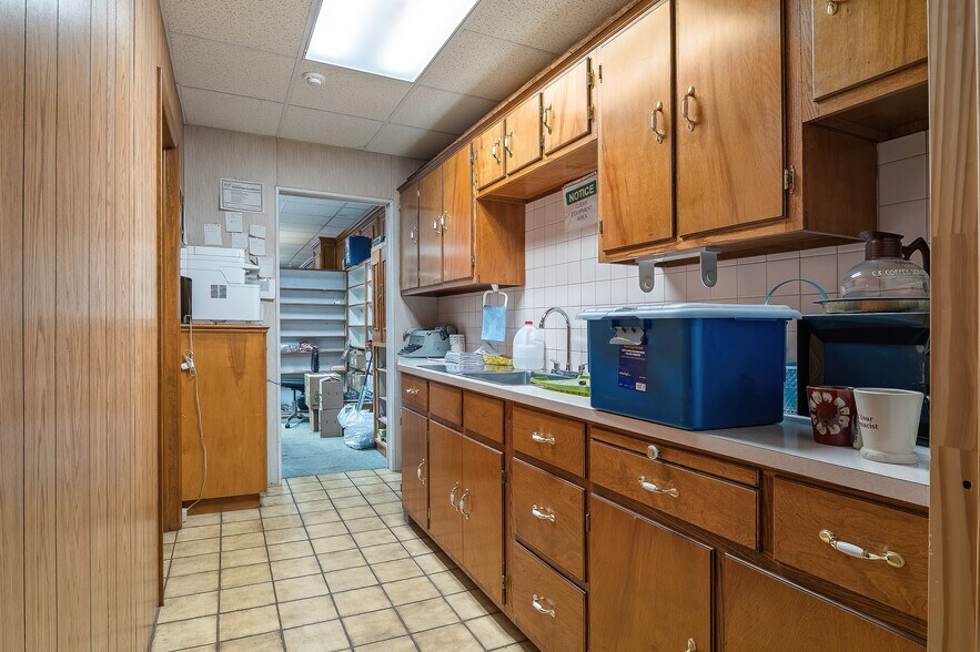 More Photos Of 32 N Main St, Pittston Storefront Retail Office For Lease