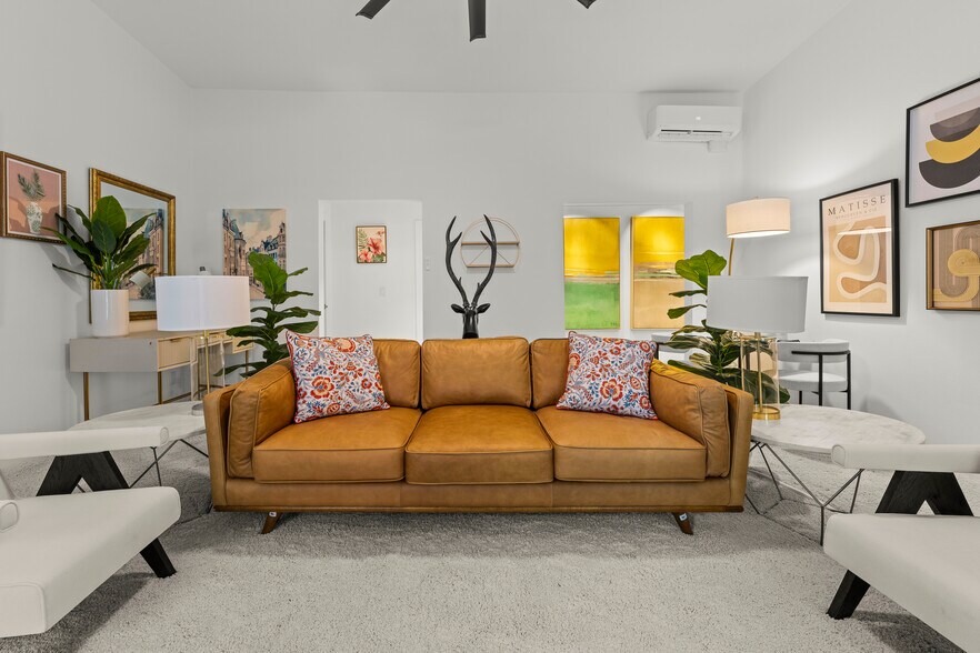 More Photos Of 9-13 Broadway St, Asheville Storefront Retail Office For Sale