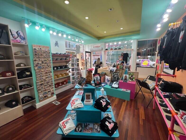 More Photos Of 149 North St, Boston Storefront Retail Residential For Lease