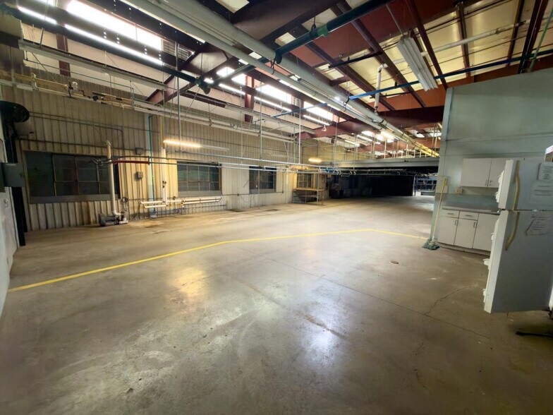 More Photos Of 700 N Eastern Ave, Connersville Industrial For Sale