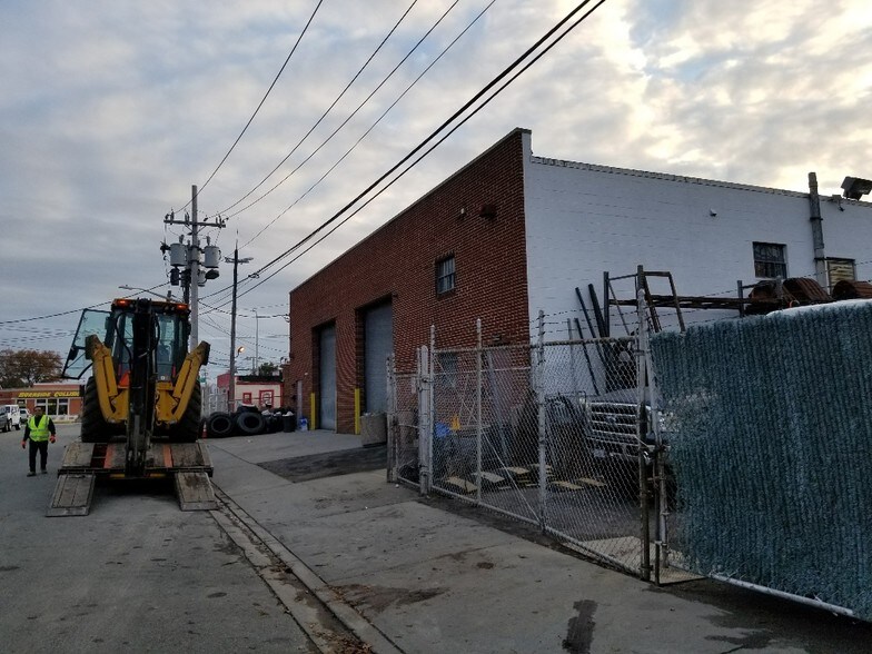 More Photos Of 691 Burnside Ave, Lawrence Land For Sale