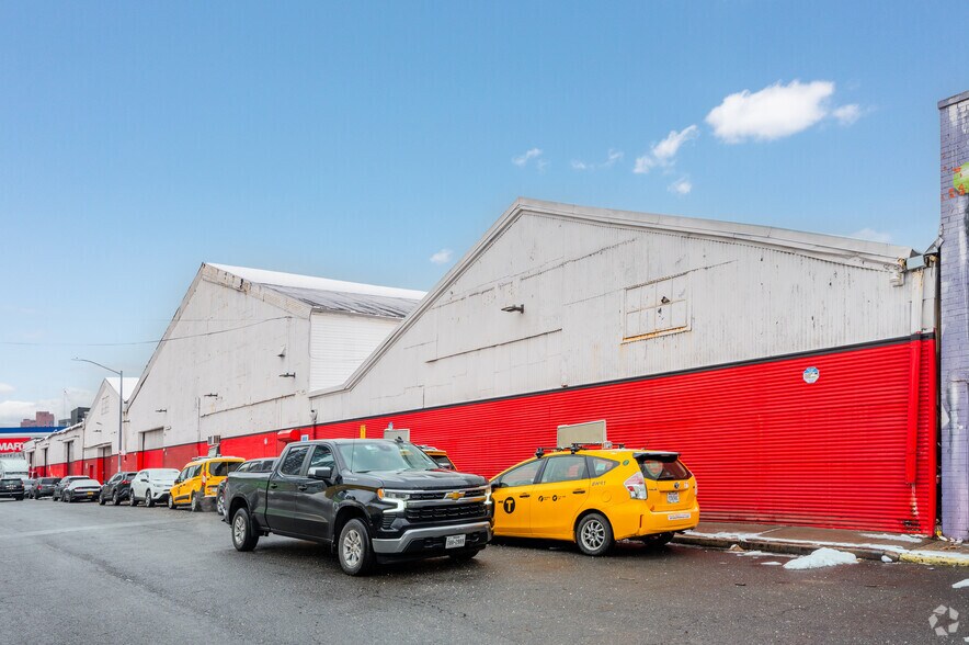 More Photos Of 175 W Canal St, Bronx Warehouse For Lease