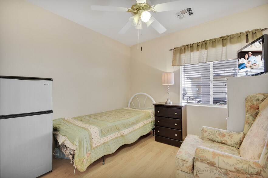 More Photos Of 7861 W Brown St, Peoria Assisted Living For Lease