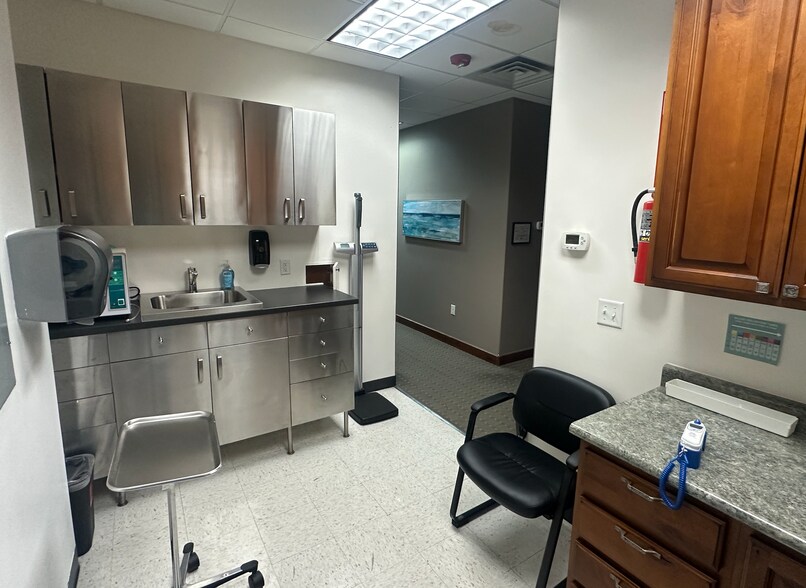 More Photos Of 4465 S 900 E, Millcreek Medical For Lease