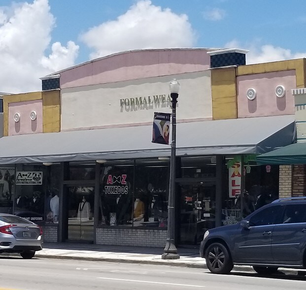 More Photos Of 777 NE 125th St, North Miami Storefront For Lease