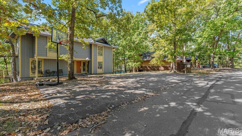 More Photos Of 35 Walkers Cay Drive, Osage Beach Apartments For Sale