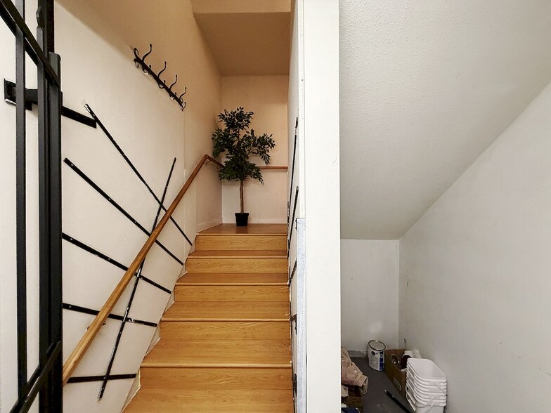 More Photos Of 8828 Heather St, Vancouver Warehouse For Sale