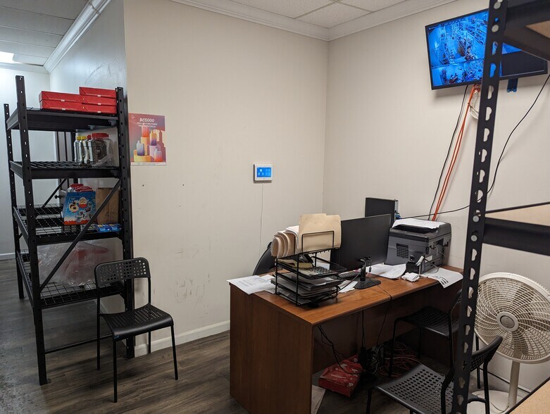 More Photos Of 1840 Tucker Industrial Rd, Tucker Flex For Sale