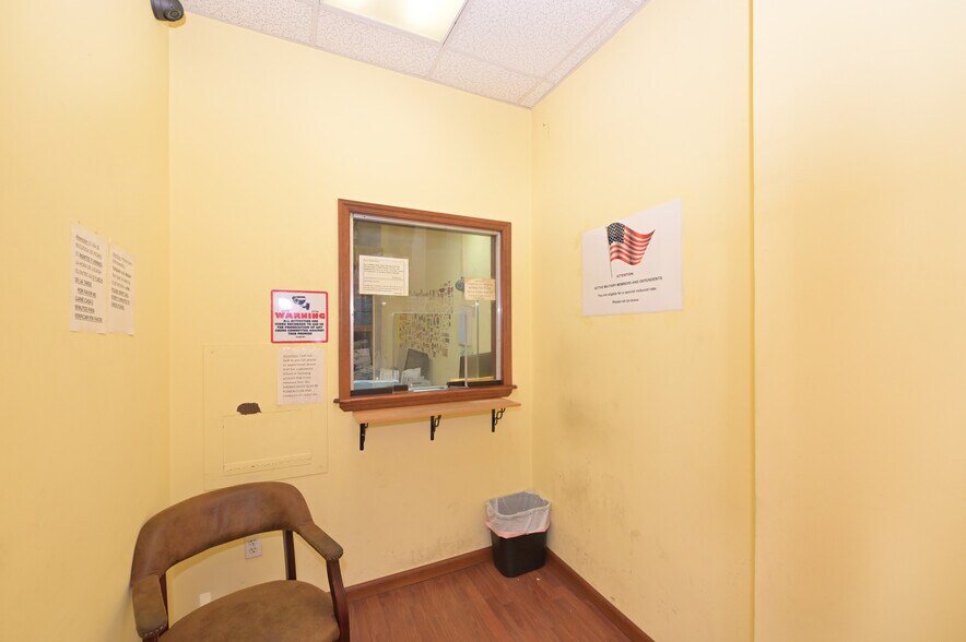 More Photos Of 24-26 W Merrick Rd, Freeport Storefront For Sale