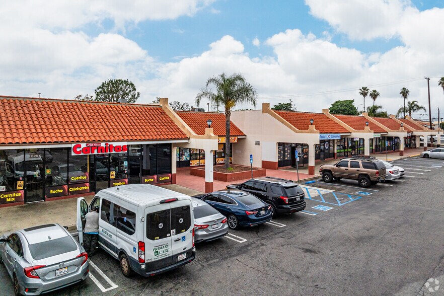 More Photos Of 800-870 S Mountain Ave, Ontario Unknown For Lease