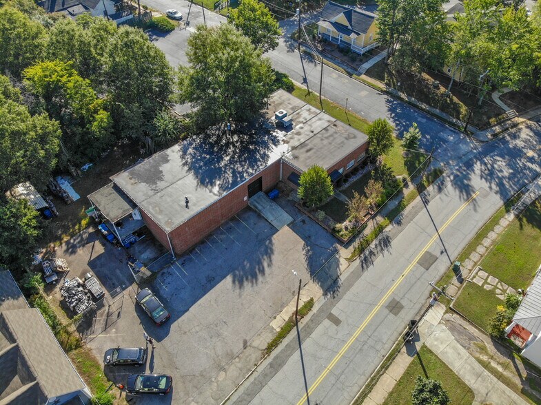 More Photos Of 902-904 Cleveland St, Durham Flex For Lease