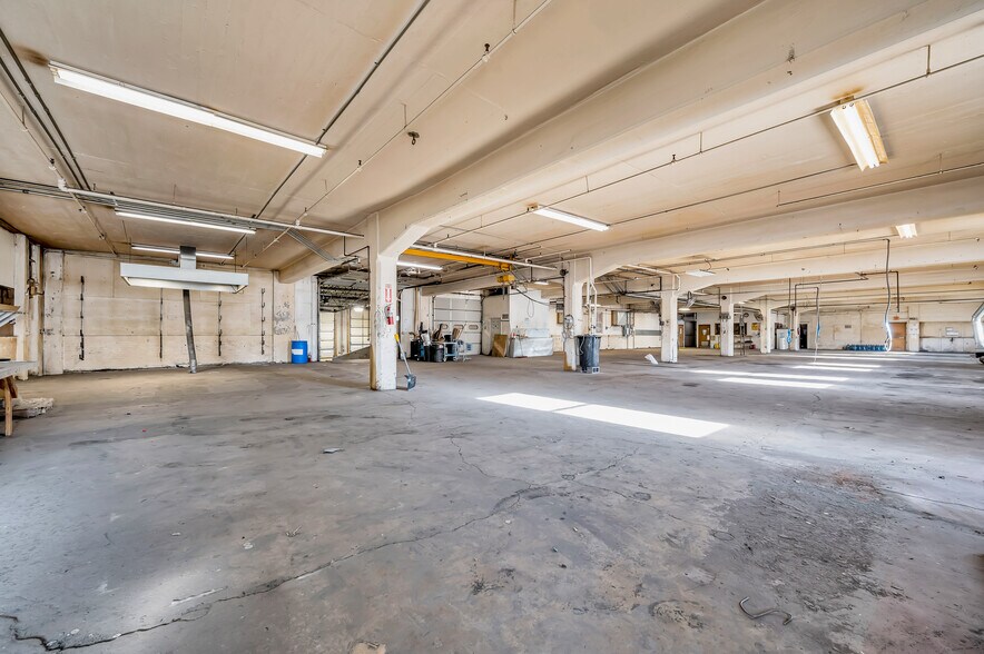 More Photos Of 373 High St, Wilkes Barre Manufacturing For Lease