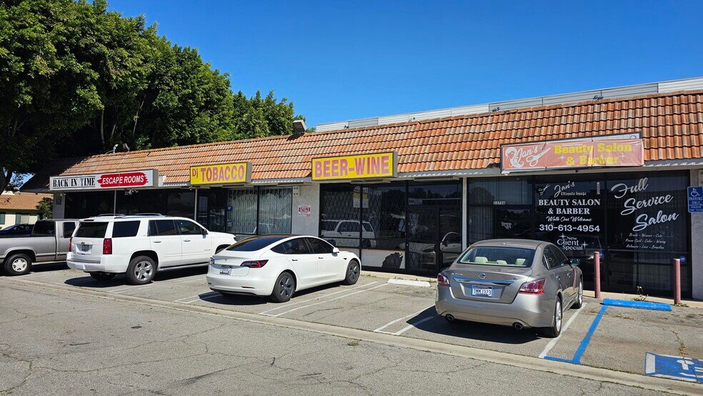 More Photos Of 23700 S Western Ave, Harbor City Storefront Retail Office For Lease