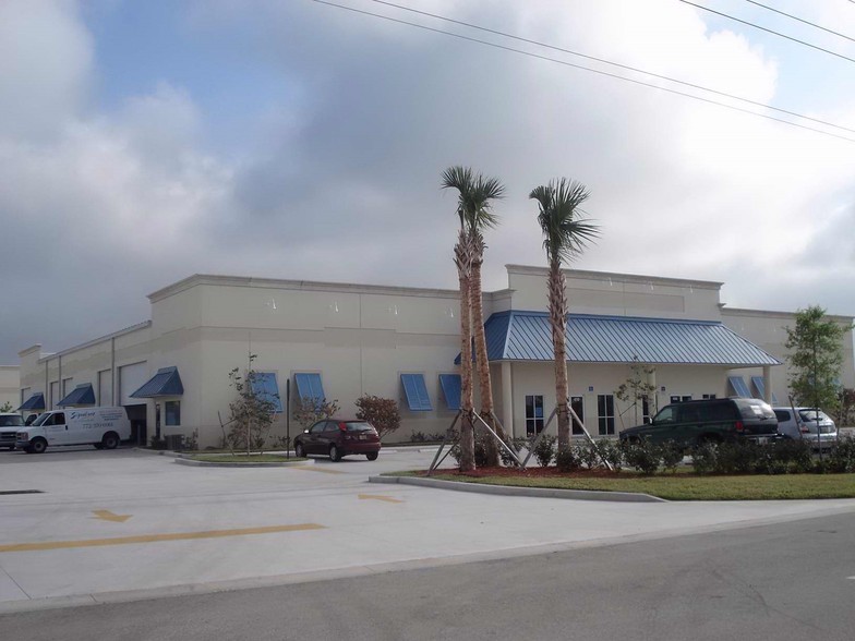 More Photos Of 410-446 NW Lake Whitney Pl, Port Saint Lucie Light Distribution For Sale