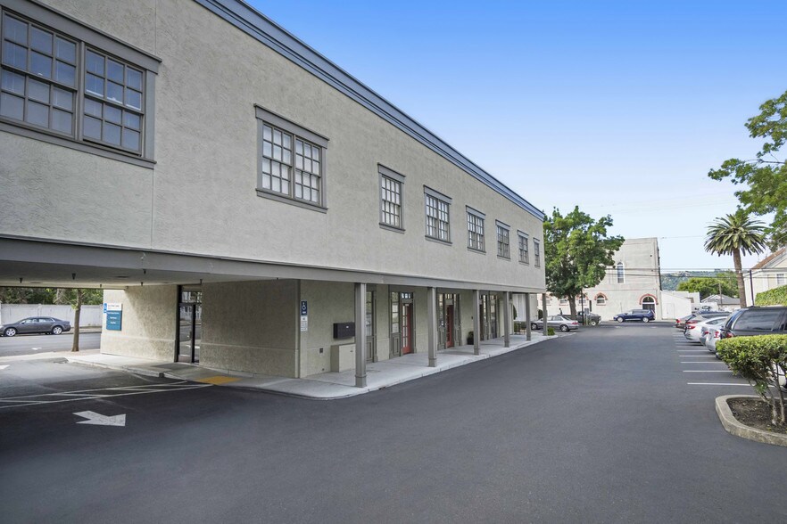More Photos Of 1013-1021 1st St, Benicia Office For Lease