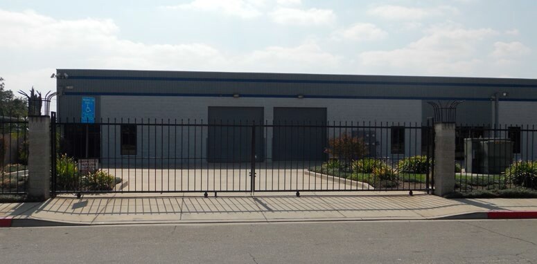 More Photos Of 1256 E 3rd St, Pomona Warehouse For Sale