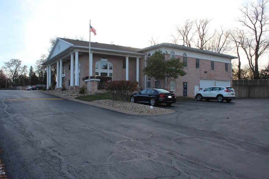 More Photos Of 2705 Happy Joe Dr, Bettendorf Office For Sale