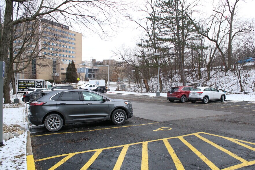 More Photos Of 6731 Ridge Rd, Parma Medical For Sale