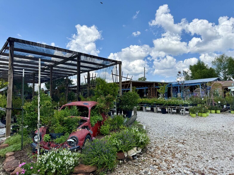 More Photos Of 20698 Eva St, Montgomery Garden Center For Lease