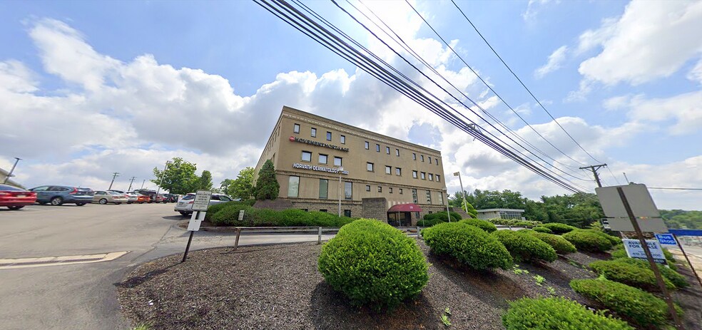 More Photos Of 110 Fort Couch Rd, Pittsburgh Office For Lease