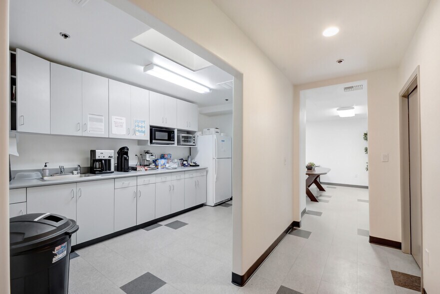 More Photos Of 22405 La Palma Ave, Yorba Linda Research And Development For Lease