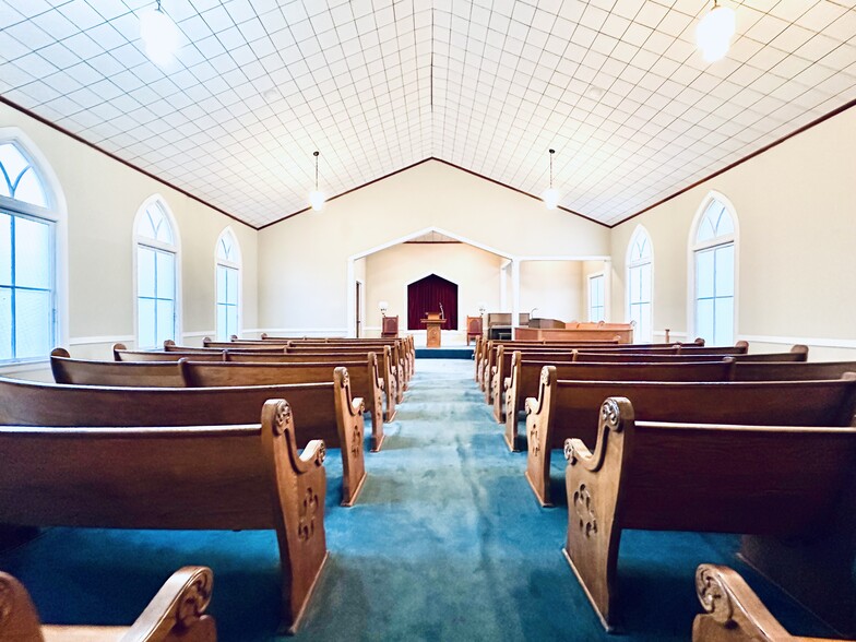 More Photos Of 504 Main St, Woodville Religious Facility For Sale