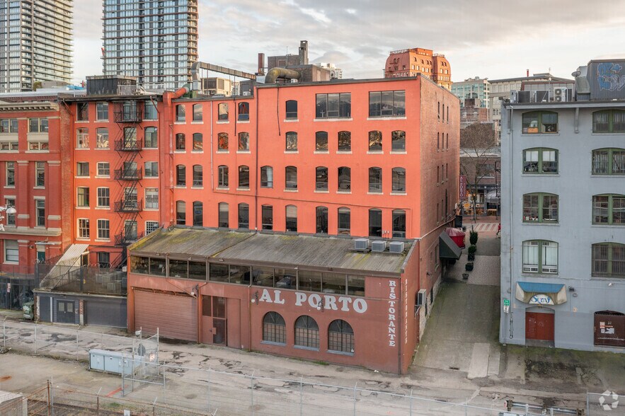 More Photos Of 321 Water St, Vancouver Loft Creative Space For Lease