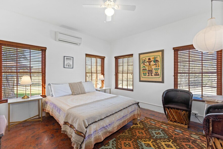 More Photos Of 5322 State Hwy 16 N, Bandera Hospitality For Sale