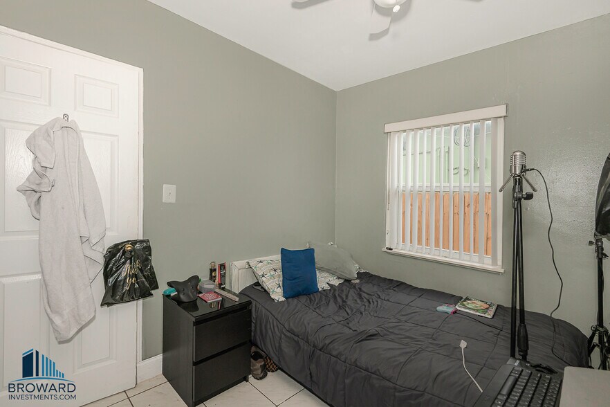 More Photos Of 255 SW 15th St, Dania Beach Apartments For Sale