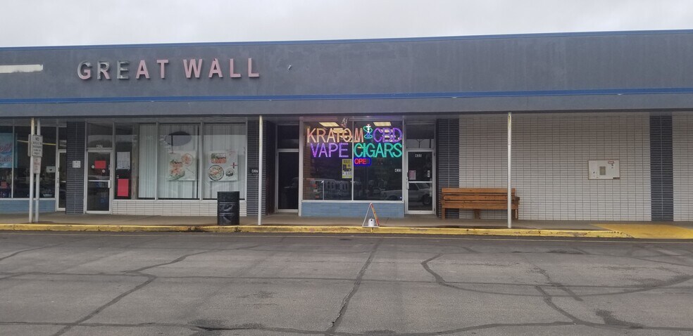 More Photos Of 423-507 Washington St, Ravenswood Storefront For Lease