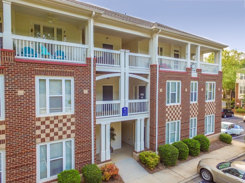 More Photos Of 710 Northeast Dr, Davidson Coworking Space