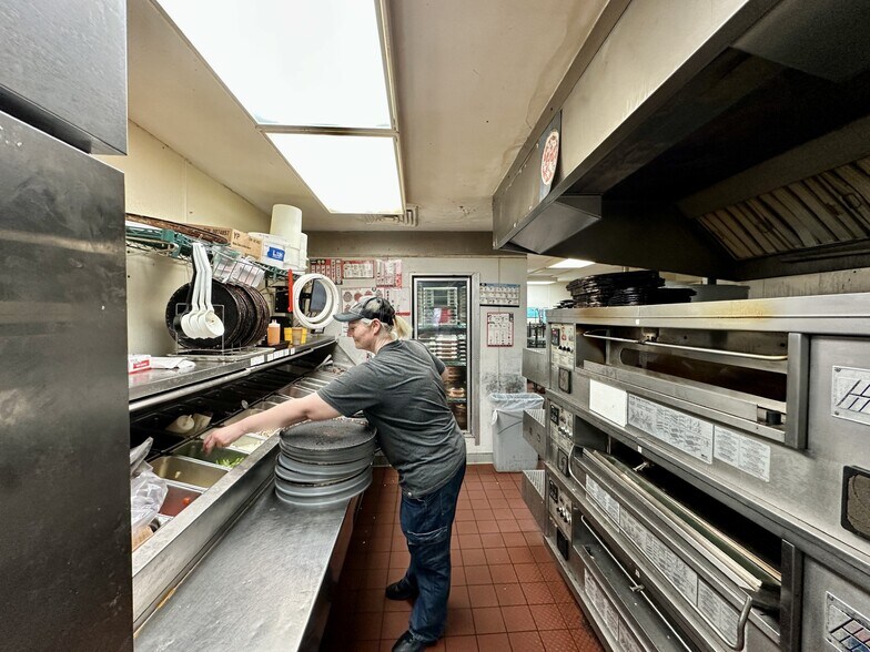 More Photos Of 6736 E Main St, Reynoldsburg Fast Food For Sale