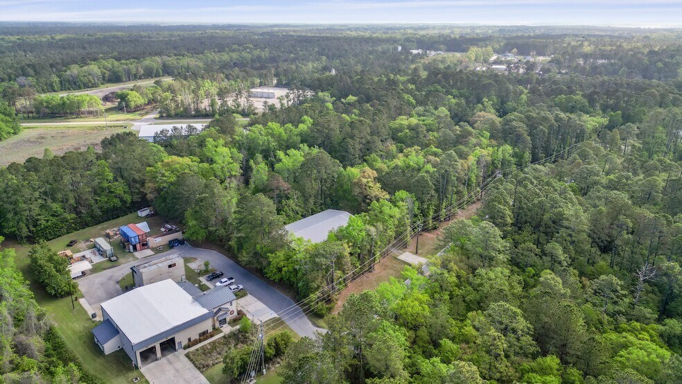 More Photos Of 140 Bay Pines Rd, Beaufort Warehouse For Lease