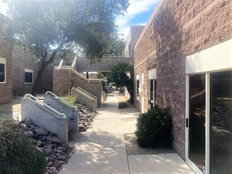More Photos Of 1704 W Anklam Rd, Tucson Medical For Sale