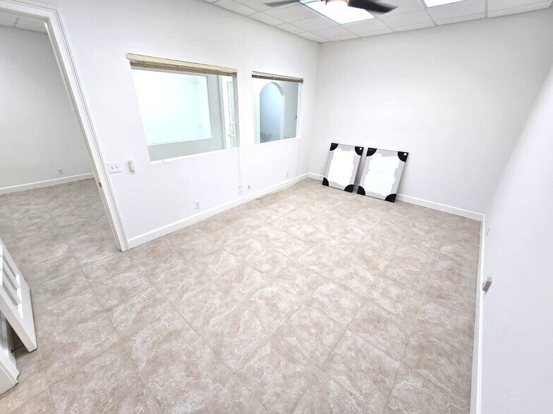 More Photos Of 11931-11971 NW 37th St, Coral Springs Warehouse For Lease